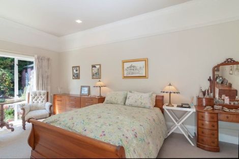 Photo of property in 85 Dyers Pass Road, Cashmere, Christchurch, 8022