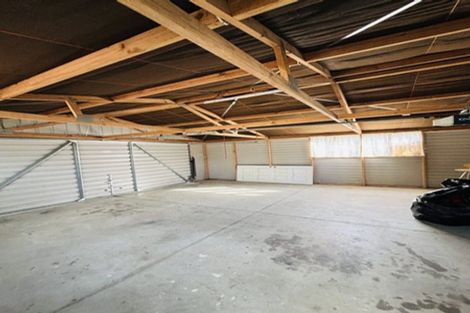 Photo of property in 4 Kaponga Crescent, New Lynn, Auckland, 0600