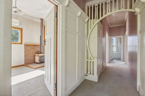 Photo of property in 16 Adderley Terrace, Ravensbourne, Dunedin, 9022