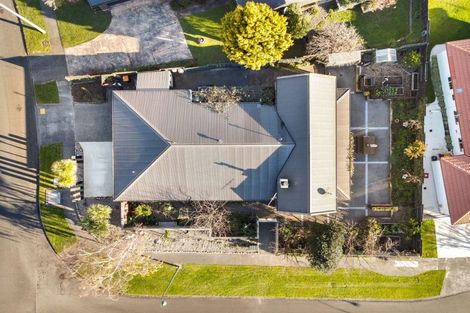 Photo of property in 1 Strachan Way, Highbury, Palmerston North, 4412