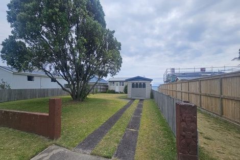 Photo of property in 91 Karewa Parade, Papamoa Beach, Papamoa, 3118