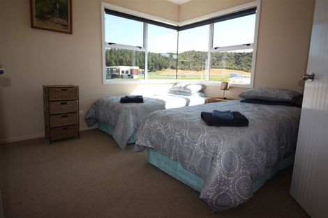 Photo of property in 25 Admiralty Place, Waikawa, Picton, 7220
