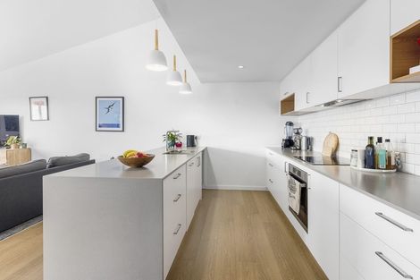 Photo of property in 216c Sutherland Road, Lyall Bay, Wellington, 6022