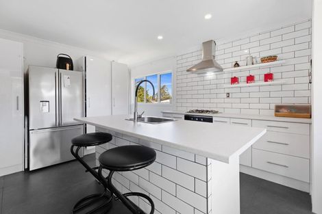 Photo of property in 5 Carberry Crescent, Te Puke, 3119