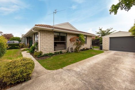 Photo of property in 2/16 Veitches Road, Casebrook, Christchurch, 8051