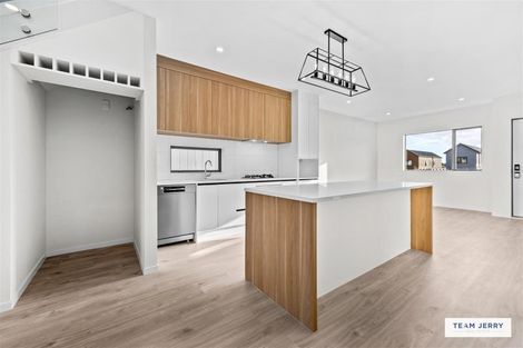 Photo of property in 11 Farranfore Road, Opaheke, Papakura, 2113