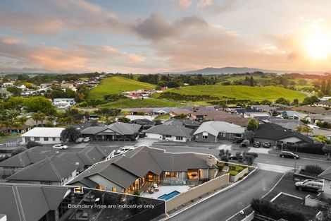 Photo of property in 10 The Dales, Dinsdale, Hamilton, 3204