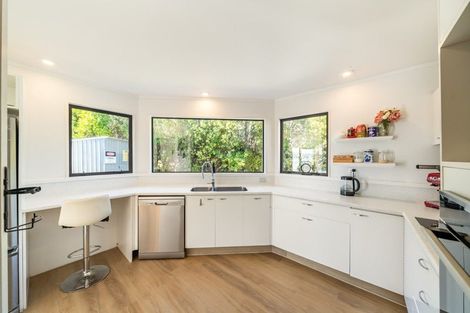 Photo of property in 50 Molyneux Close, Whitby, Porirua, 5024