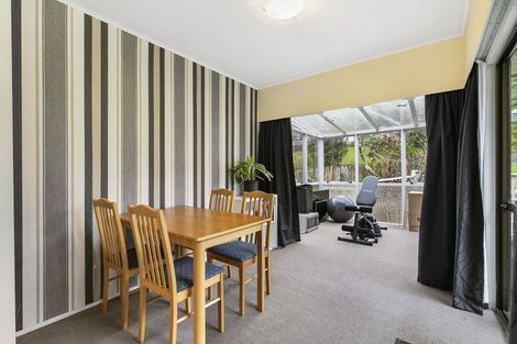 Photo of property in 1/53 Ayton Drive, Totara Vale, Auckland, 0629