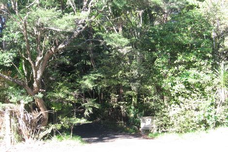 Photo of property in 138 Konini Road, Titirangi, Auckland, 0604
