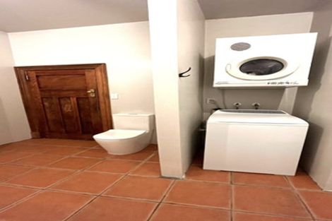 Photo of property in 37 Lawrence Street, Newtown, Wellington, 6021