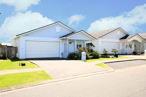 Photo of property in 6 Mulvaney Crescent, Henderson, Auckland, 0612