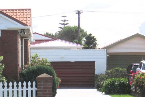 Photo of property in 10a Wayside, Miramar, Wellington, 6022