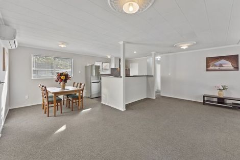 Photo of property in 41b Larchmont Grove, Totara Park, Upper Hutt, 5018