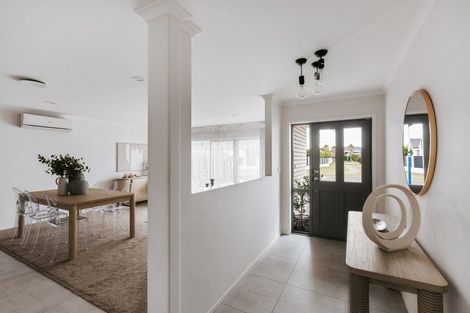 Photo of property in 16 Selliera Place, Papamoa Beach, Papamoa, 3118