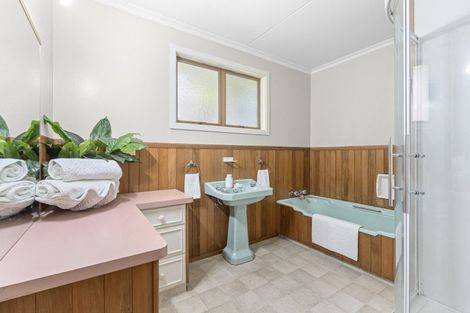 Photo of property in 76a Mangorei Road, Strandon, New Plymouth, 4312