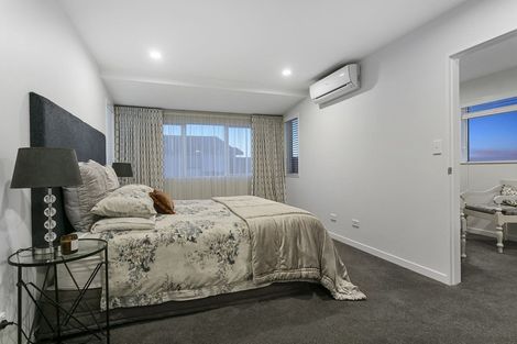 Photo of property in 64 Caldera Drive, Long Bay, Auckland, 0630