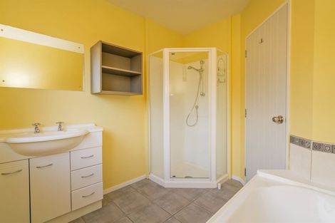 Photo of property in 34 Cholmondeley Crescent, Whitianga, 3510