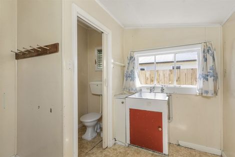 Photo of property in 3 Carthew Street, Feilding, 4702