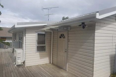 Photo of property in 232 Botany Road, Golflands, Auckland, 2013
