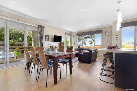 Photo of property in 41 Namsan Close, Fairview Heights, Auckland, 0632