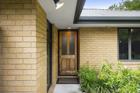 Photo of property in 5 Villa Grove, Ilam, Christchurch, 8041