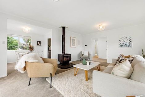 Photo of property in 17 Taioma Crescent, Te Atatu Peninsula, Auckland, 0610