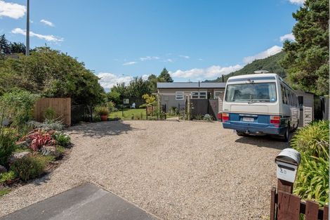 Photo of property in 48 Wairau Road, Picton, 7220