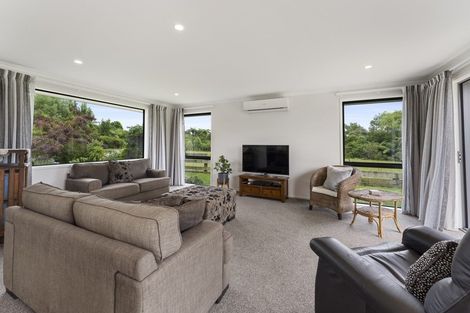 Photo of property in 1369 Egmont Road, Egmont Village, Inglewood, 4386