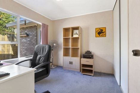 Photo of property in 8 Bluebird Crescent, Unsworth Heights, Auckland, 0632