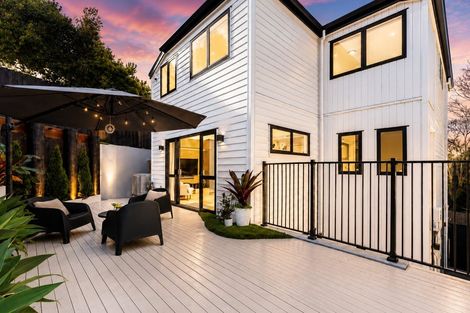 Photo of property in 116d Oaktree Avenue, Browns Bay, Auckland, 0630