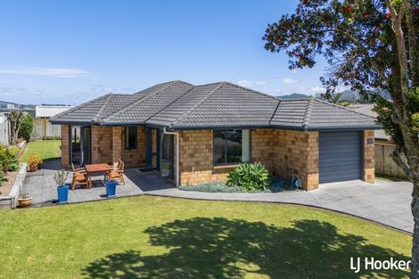 Photo of property in 16 Reo Crescent, Waihi Beach, 3611