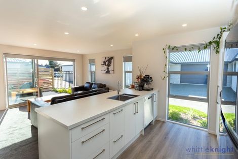 Photo of property in 8/3 Nyoli Street, Northcote, Christchurch, 8052