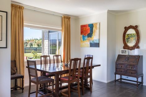 Photo of property in 11 Adelaide Road, Dannevirke, 4978