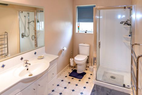 Photo of property in 5 Everard Street, Somerfield, Christchurch, 8024