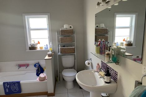 Photo of property in 6 David Crescent, Karori, Wellington, 6012