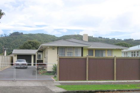 Photo of property in 29 Foster Street, Taita, Lower Hutt, 5011
