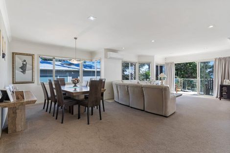 Photo of property in 1442 Whangaparaoa Road, Army Bay, Whangaparaoa, 0930
