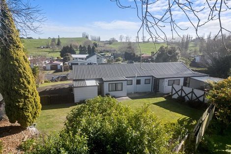 Photo of property in 2 Montgomery Crescent, Putaruru, 3411