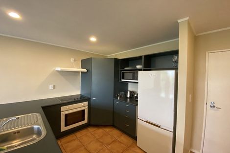 Photo of property in 7/372 Rosedale Road, Rosedale, Auckland, 0632