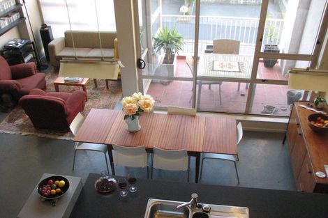 Photo of property in Stadium Garden Flats, 104/107 Thorndon Quay, Pipitea, Wellington, 6011