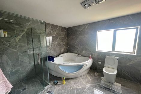 Photo of property in 5 Hawkley Close, Flat Bush, Auckland, 2019