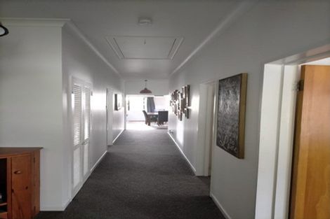 Photo of property in 6 Parkes Avenue, Saint Johns Hill, Whanganui, 4501