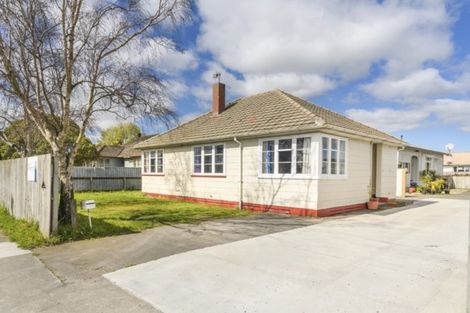 Photo of property in 918 Tremaine Avenue, Roslyn, Palmerston North, 4414
