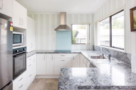 Photo of property in 34 Roberts Line, Kelvin Grove, Palmerston North, 4414