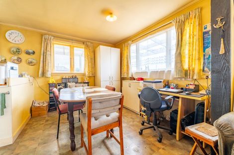 Photo of property in 5 Edward Street, Waimate, 7924