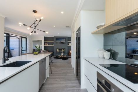 Photo of property in 101 Puhirake Crescent, Pyes Pa, Tauranga, 3112