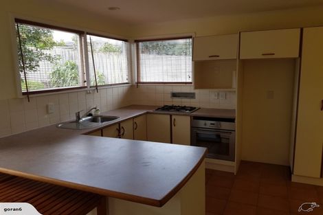 Photo of property in 2/198 Verbena Road, Birkdale, Auckland, 0626