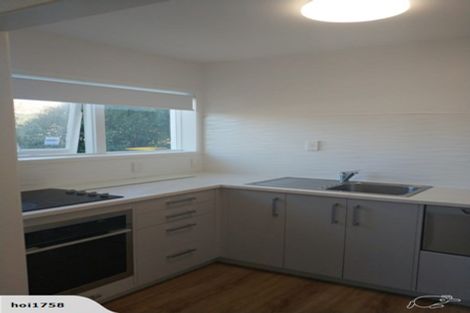 Photo of property in 2/77 Stanaway Street, Hillcrest, Auckland, 0627