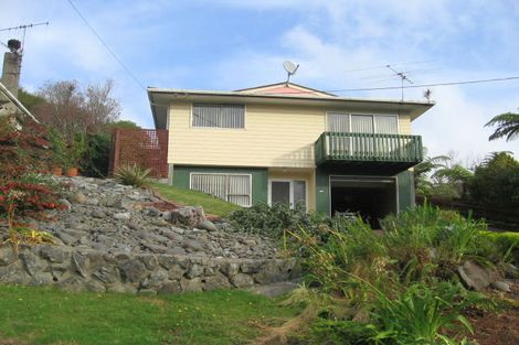 Photo of property in 49a Larsen Crescent, Tawa, Wellington, 5028